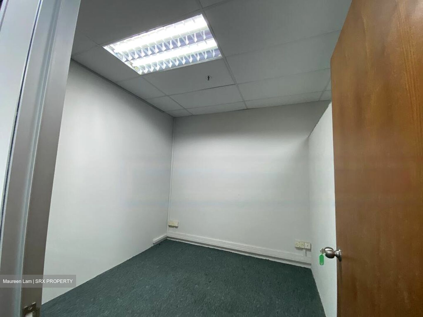 Pantech Business Hub (D5), Factory #570045411